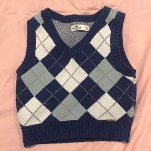 Hollister cropped sweater vest